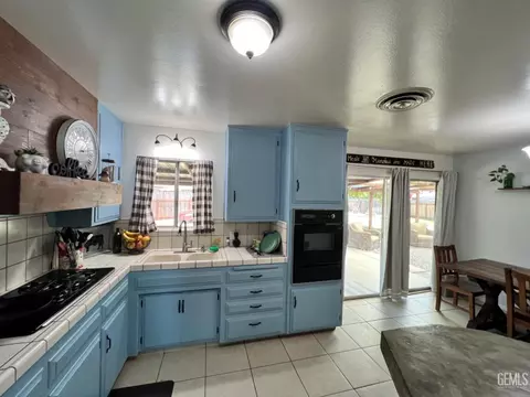 2115 9th St, Wasco, CA 93280 photo 9