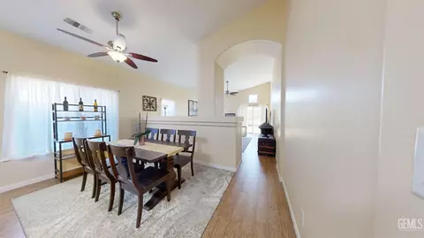 9507 Lanneau Ct, Bakersfield, CA 93311 photo 15
