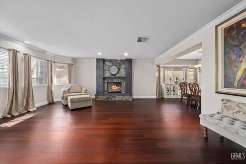 6004 Rexroth Ave, Bakersfield, CA 93306 photo 8