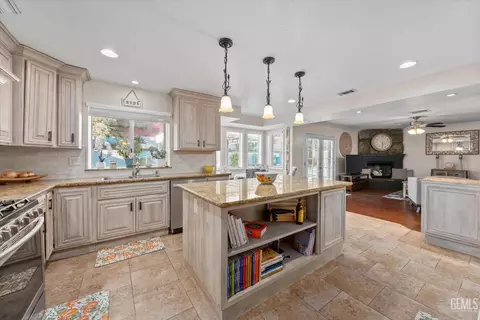 6004 Rexroth Ave, Bakersfield, CA 93306 photo 29