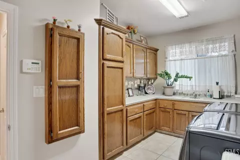 12408 Trinity River Dr, Bakersfield, CA 93312 photo 56