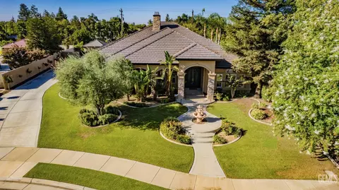 12408 Trinity River Dr, Bakersfield, CA 93312 photo 3