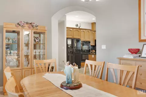 12408 Trinity River Dr, Bakersfield, CA 93312 photo 19