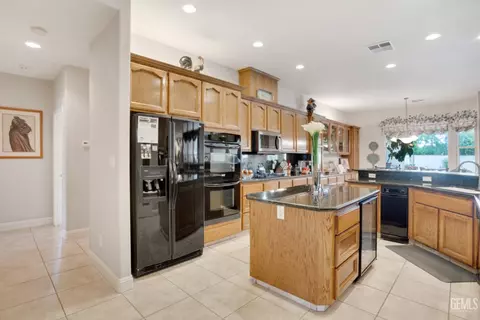 12408 Trinity River Dr, Bakersfield, CA 93312 photo 36