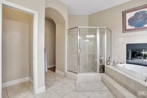 12408 Trinity River Dr, Bakersfield, CA 93312 photo 48