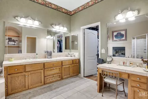 12408 Trinity River Dr, Bakersfield, CA 93312 photo 47