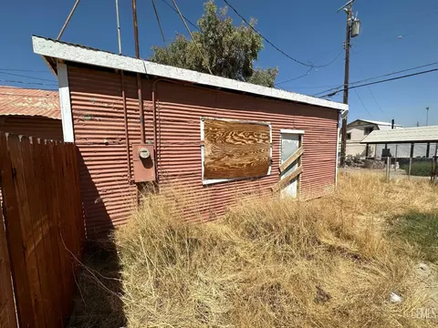 314 Tyler St, Taft, CA 93268 photo 22