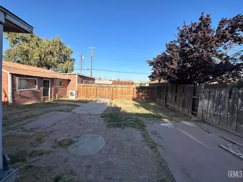 314 Tyler St, Taft, CA 93268 photo 17