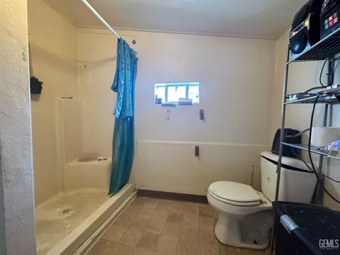123 Asher Ave, Taft, CA 93268 photo 8