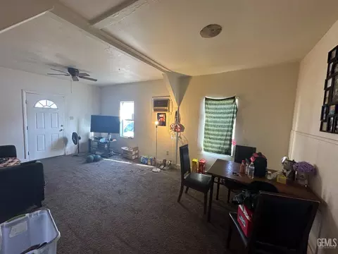 123 Asher Ave, Taft, CA 93268 photo 3