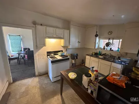 123 Asher Ave, Taft, CA 93268 photo 11