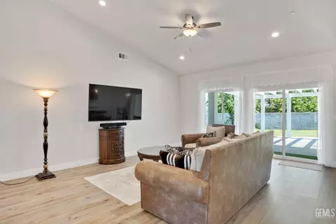 20313 Weston Ave, Tehachapi, CA 93561 photo 6