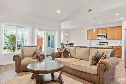 20313 Weston Ave, Tehachapi, CA 93561 photo 5