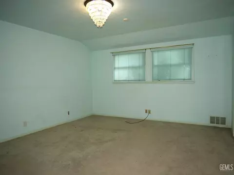 1111 18th Ave, Delano, CA 93215 photo 5