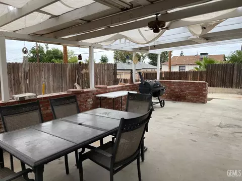 402 A St, Taft, CA 93268 photo 16