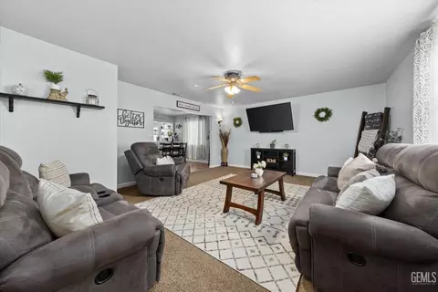 1325 Carson Ave, Bakersfield, CA 93304 photo 13