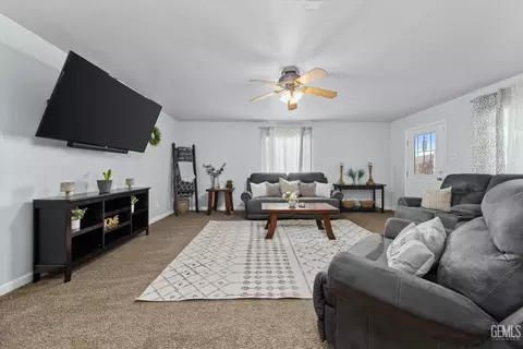 1325 Carson Ave, Bakersfield, CA 93304 photo 12