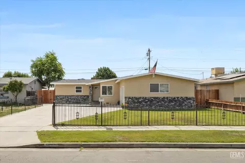 1325 Carson Ave, Bakersfield, CA 93304 photo 2