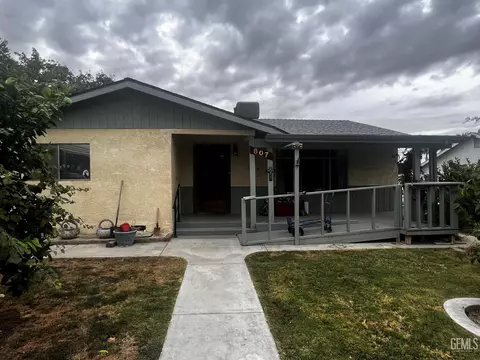 807 Buchanan St, Taft, CA 93268 photo 1