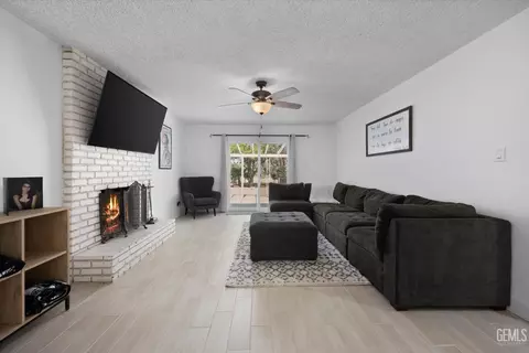 10600 Dee Dee Ave, Bakersfield, CA 93312 photo 7