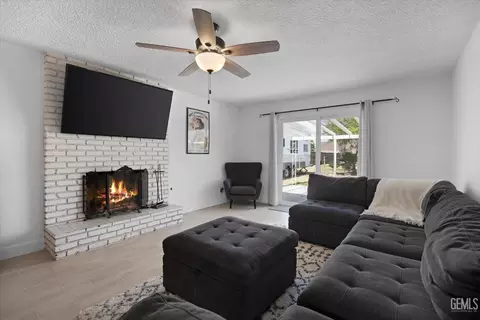 10600 Dee Dee Ave, Bakersfield, CA 93312 photo 6