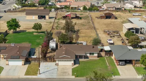 10600 Dee Dee Ave, Bakersfield, CA 93312 photo 42