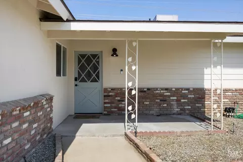10600 Dee Dee Ave, Bakersfield, CA 93312 photo 3