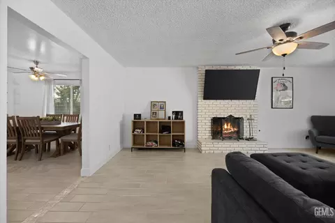 10600 Dee Dee Ave, Bakersfield, CA 93312 photo 5