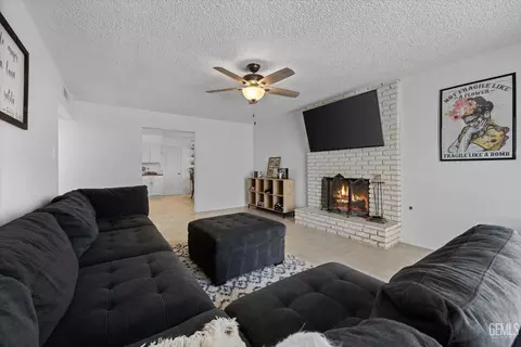 10600 Dee Dee Ave, Bakersfield, CA 93312 photo 9