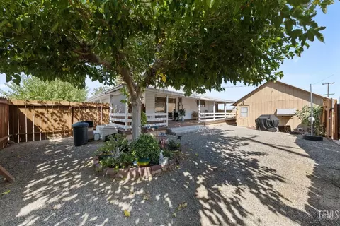 227 D St, Taft, CA 93268 photo 40