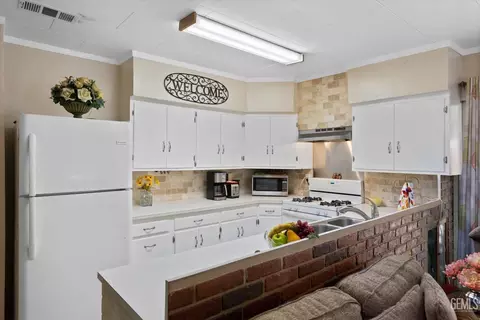 227 D St, Taft, CA 93268 photo 22