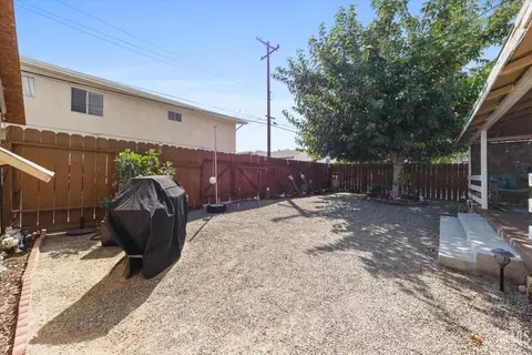 227 D St, Taft, CA 93268 photo 43