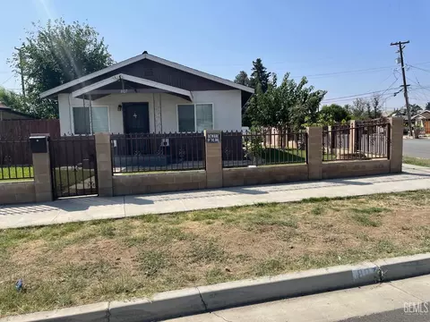 807 E 18th St, Bakersfield, CA 93305 photo 1