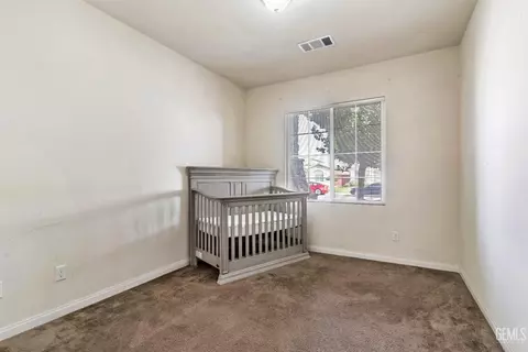 2305 Lebow Ct, Bakersfield, CA 93313 photo 16