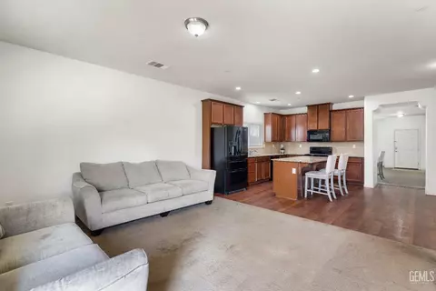 2305 Lebow Ct, Bakersfield, CA 93313 photo 26