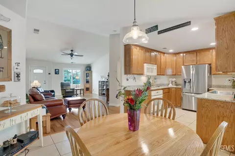 302 Amber St, Taft, CA 93268 photo 26