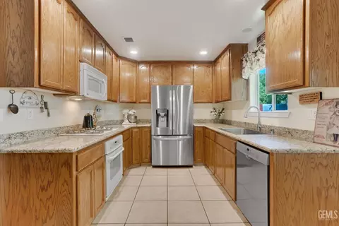 302 Amber St, Taft, CA 93268 photo 30