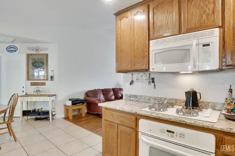 302 Amber St, Taft, CA 93268 photo 34