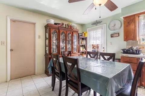 1949 E Ash Ave, Tulare, CA 93274 photo 6