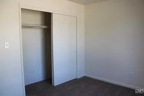 9049 Eucalyptus Dr, Bakersfield, CA 93306 photo 5