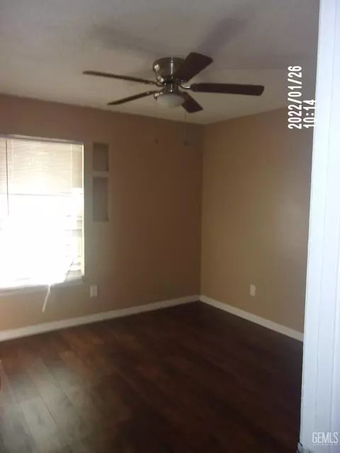 312 E San Emidio St, Taft, CA 93268 photo 11