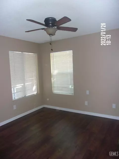 312 E San Emidio St, Taft, CA 93268 photo 9