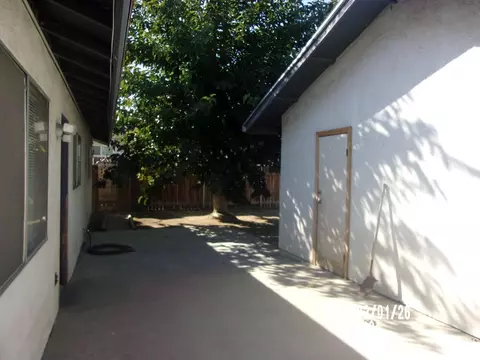 312 E San Emidio St, Taft, CA 93268 photo 17