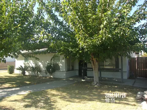 312 E San Emidio St, Taft, CA 93268 photo 1