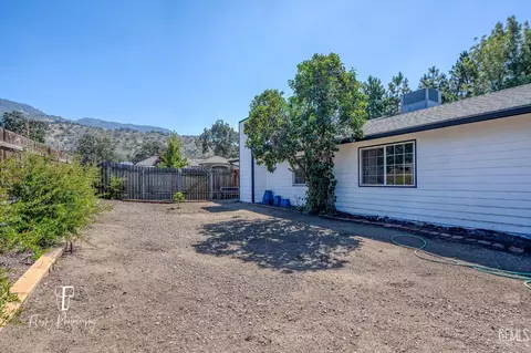 27601 Hialeah Dr, Tehachapi, CA 93561 photo 36