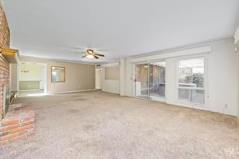 2324 9th Pl, Wasco, CA 93280 photo 5