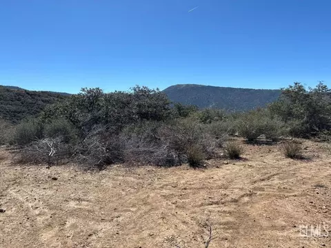 17920 Matterhorn Ct, Tehachapi, CA 93561 photo 8