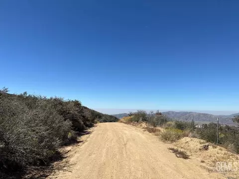 17920 Matterhorn Ct, Tehachapi, CA 93561 photo 5
