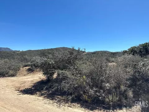 17920 Matterhorn Ct, Tehachapi, CA 93561 photo 4