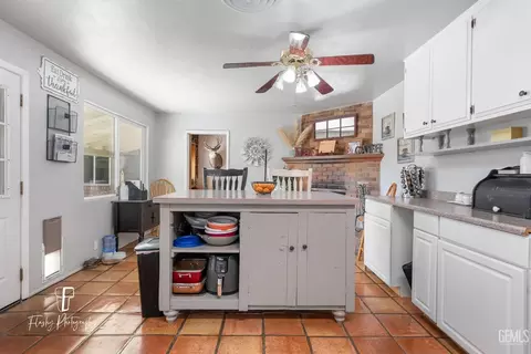 917 Devore Ave, Bakersfield, CA 93308 photo 14